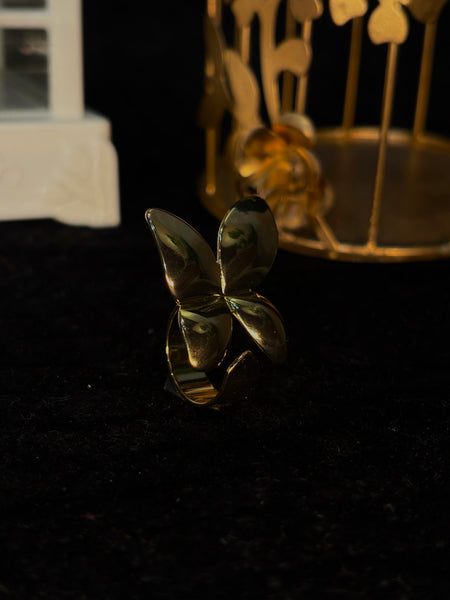 THE LUMIÈRE RING