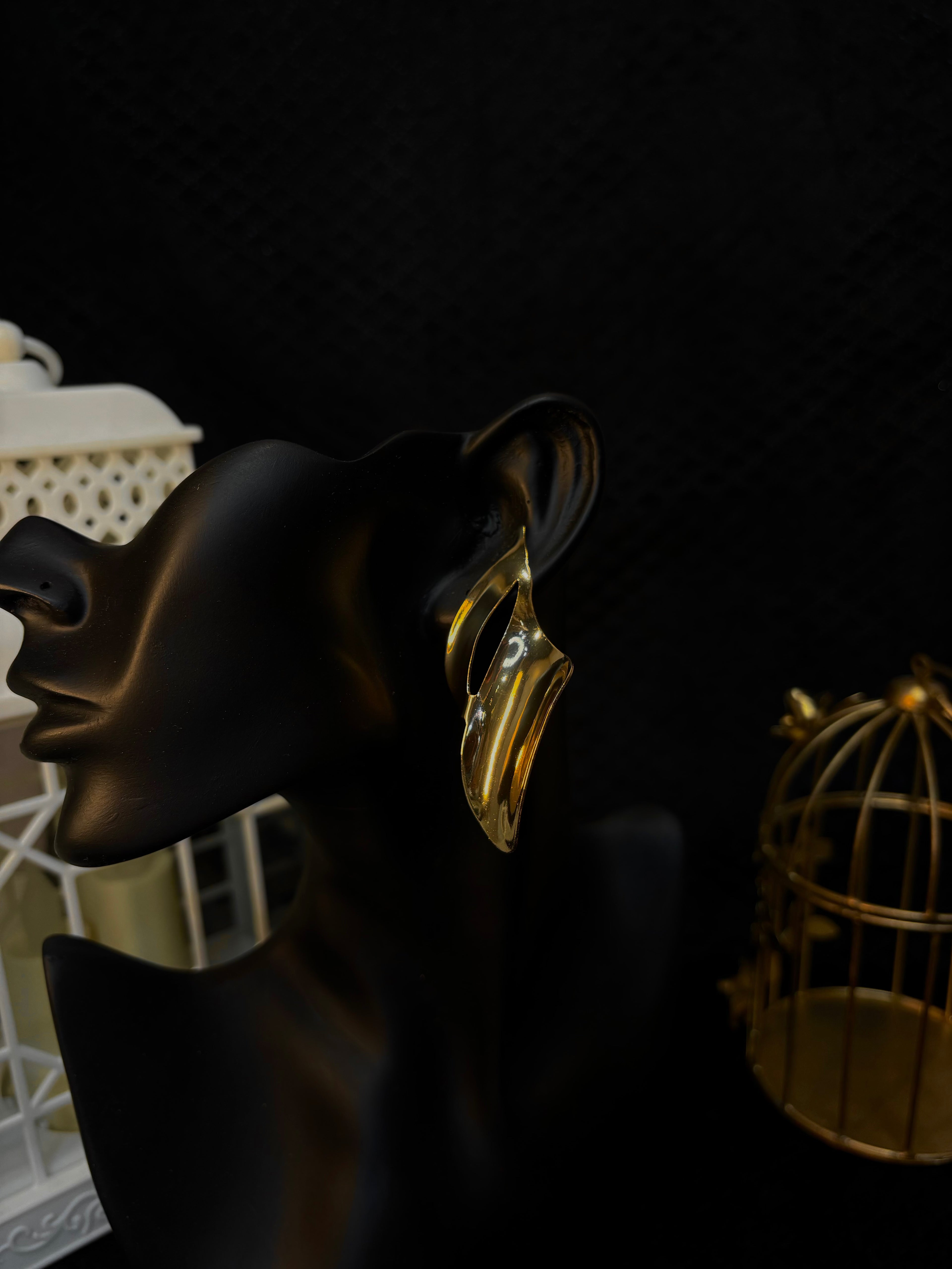 GOLDEN VORTEX EARRING