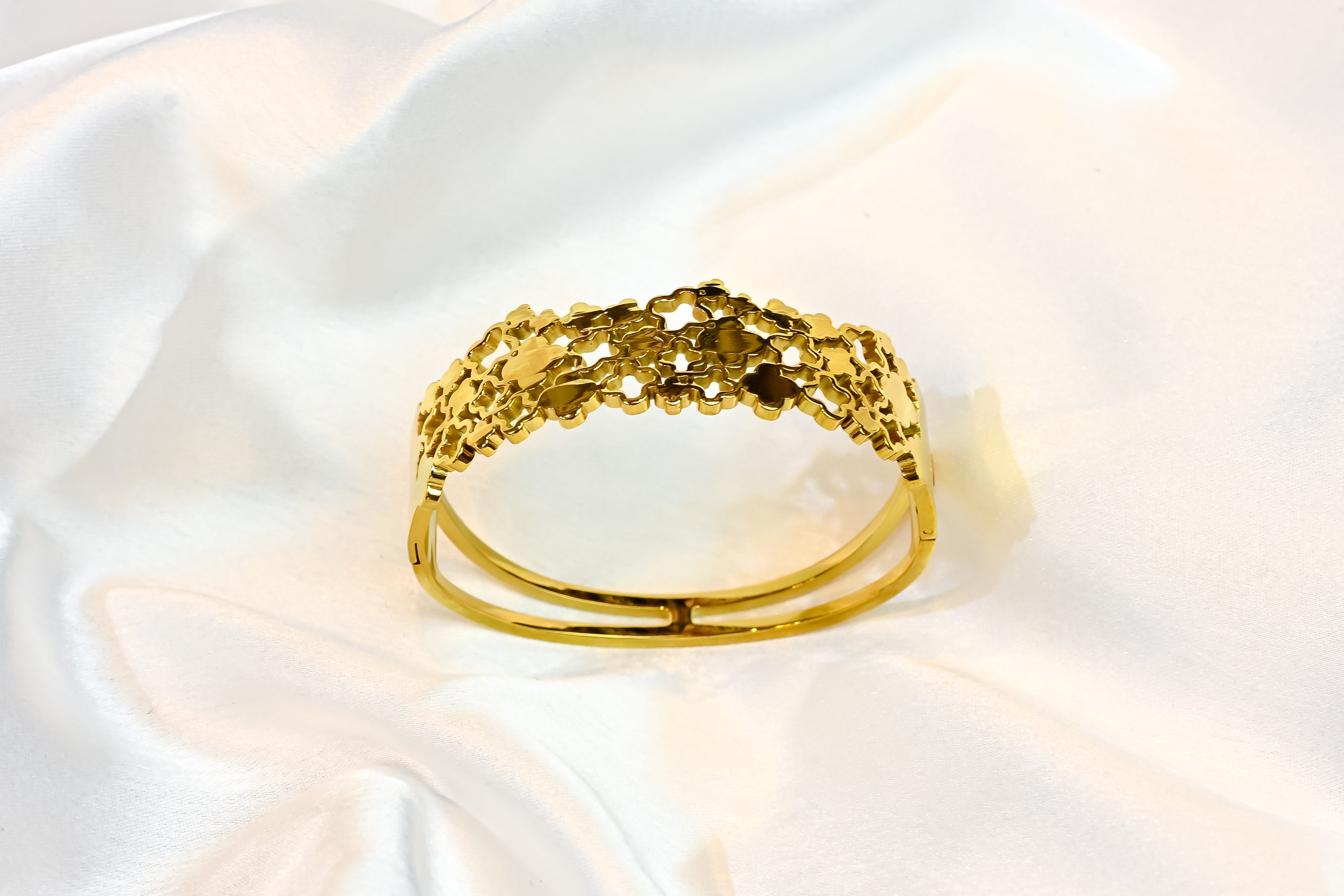 Lattice Glow Bracelet