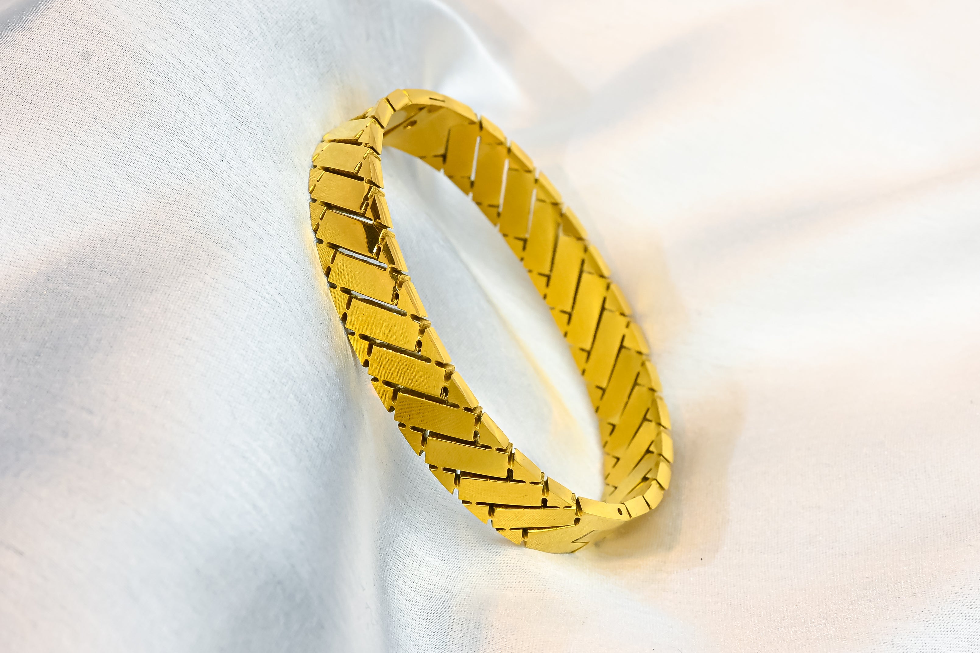 The Tessellate Linked Bangle