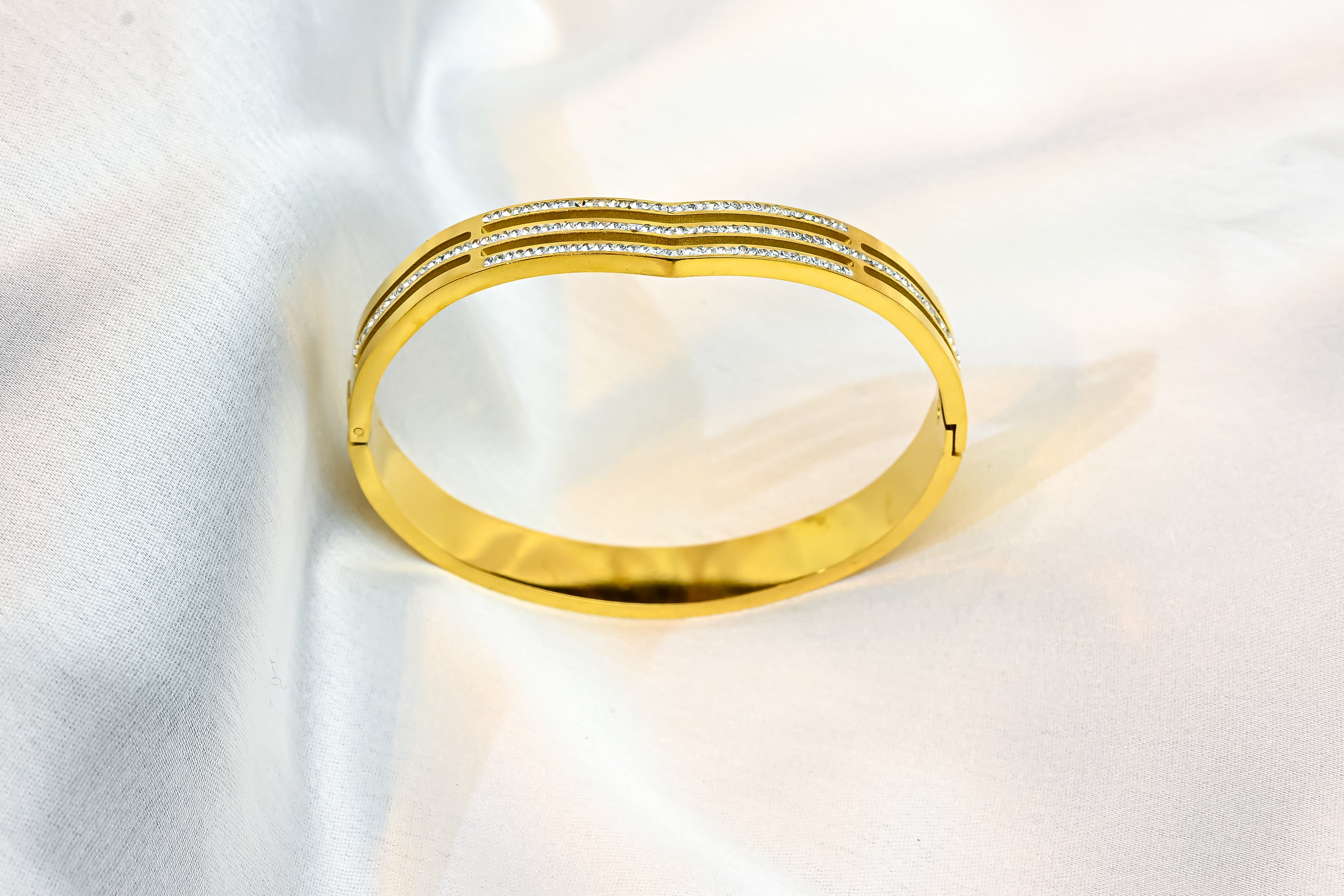 The V-Line Pavé Bangle